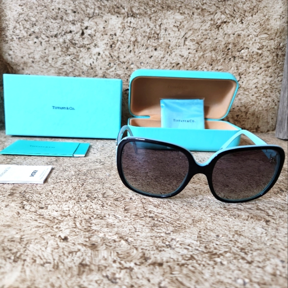 Tiffany Sunglasses Medium Gray Tint TF 4056